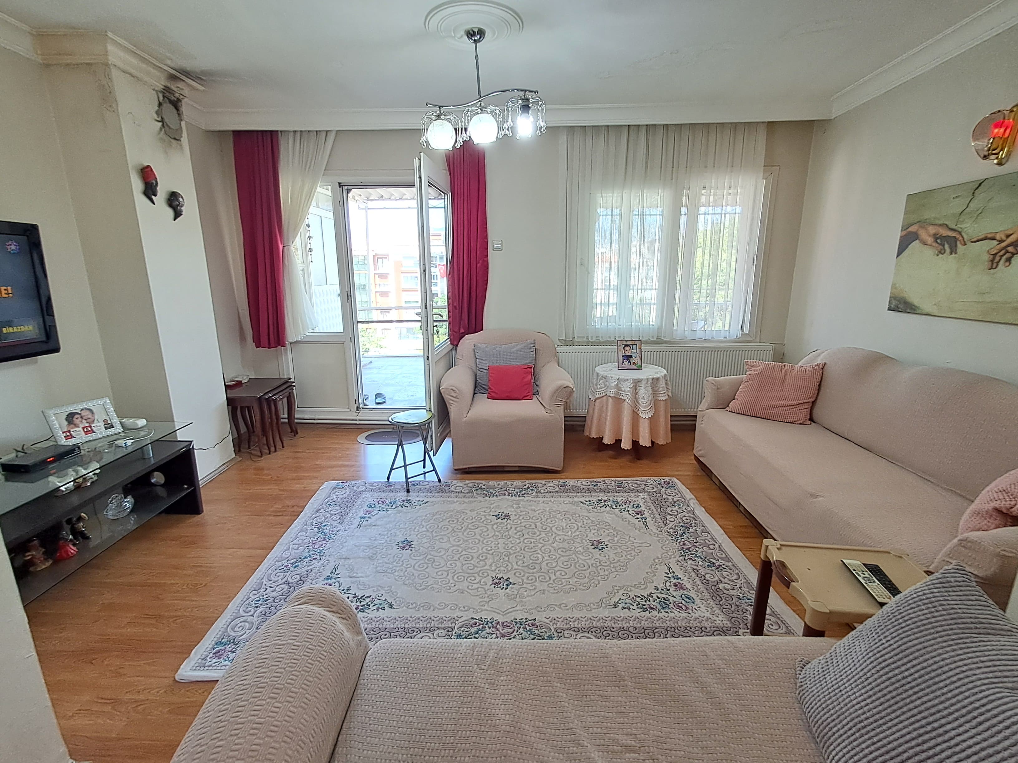 Karşıyaka Merkez Park Karşısı Önü Açık Yatırımlık Satılık Daire